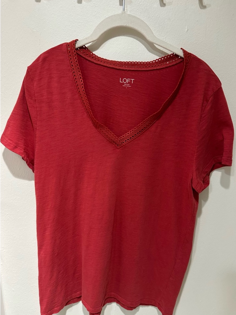 LOFT Red V-Neck Lace-Trim Short Sleeve Tee